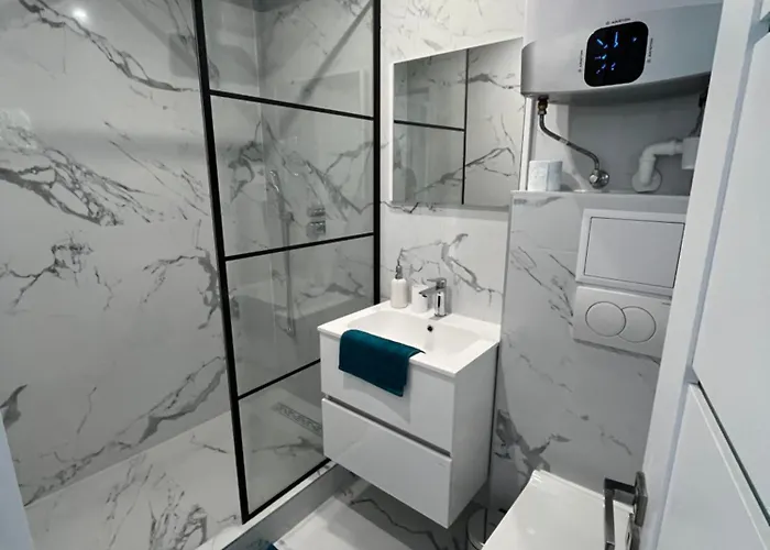 Διαμέρισμα Sunday Rose 2 *